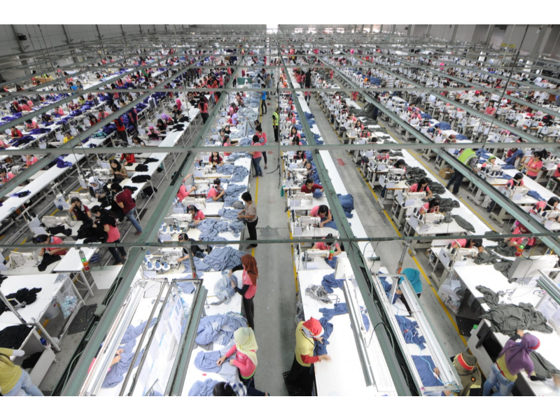 Kinh nghiệm lựa chọn xưởng may chuyên sỉ hàng localbrand uy tín